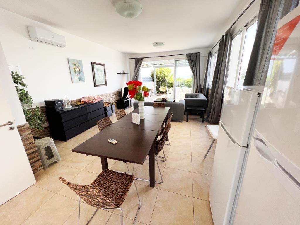 Gorgona Seafront 3 Bedroom With Private Swimming Pool * Ajía Nápa