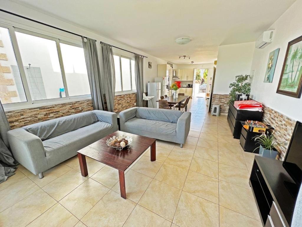 Gorgona Seafront 3 Bedroom With Private Swimming Pool Ajía Nápa