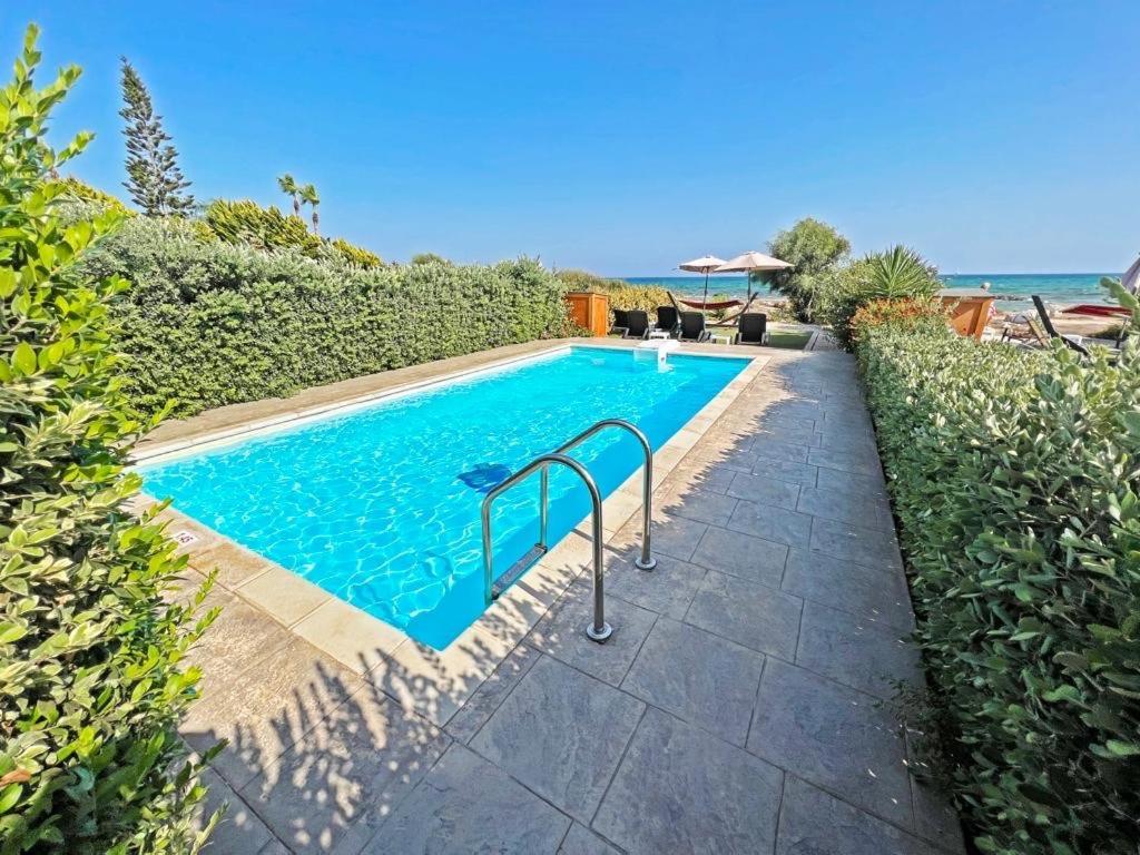 Gorgona Seafront 3 Bedroom With Private Swimming Pool Ajía Nápa