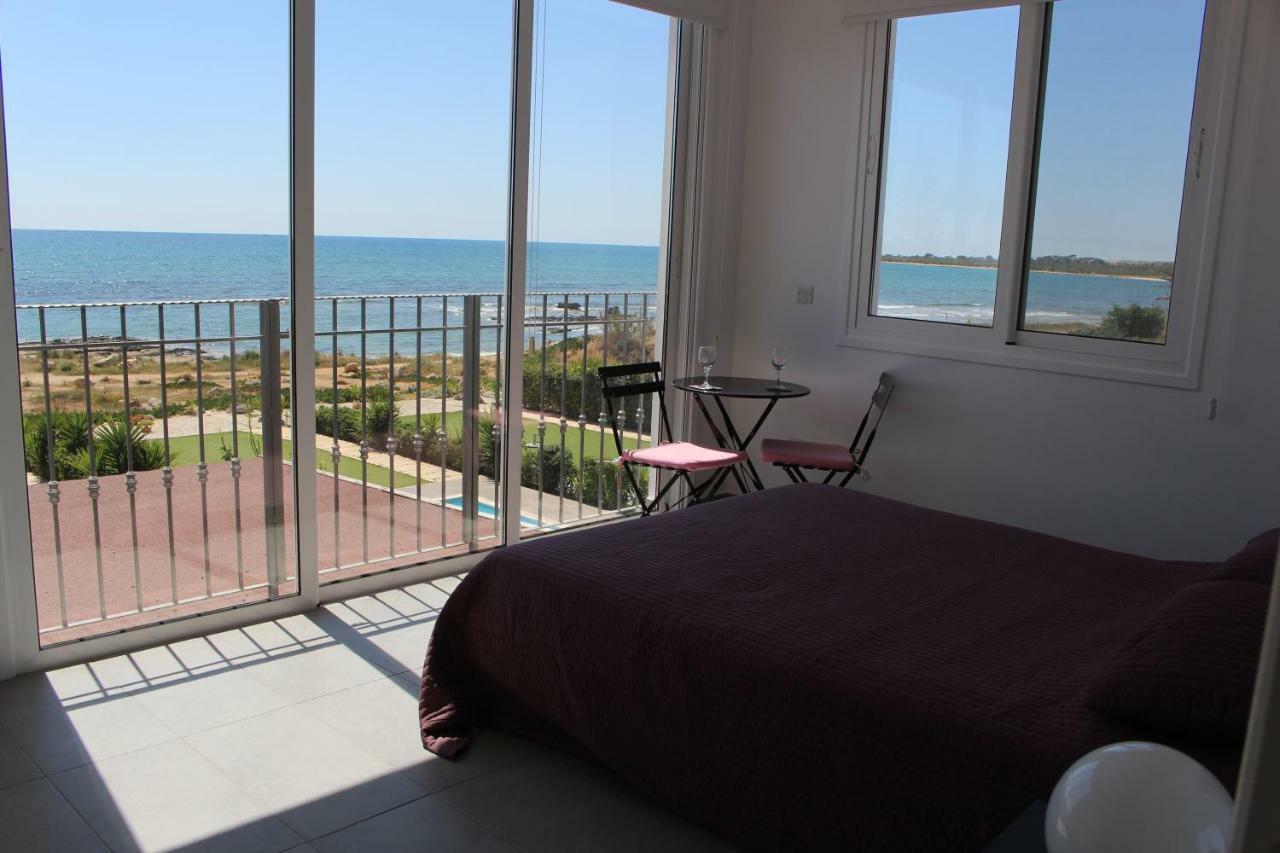 Villaer Gorgona Seafront 3 Bedroom With Private Swimming Pool